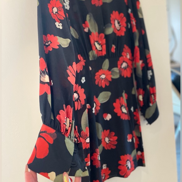 Réalisation Par Floral Leekley Dress - Picture 5 of 11